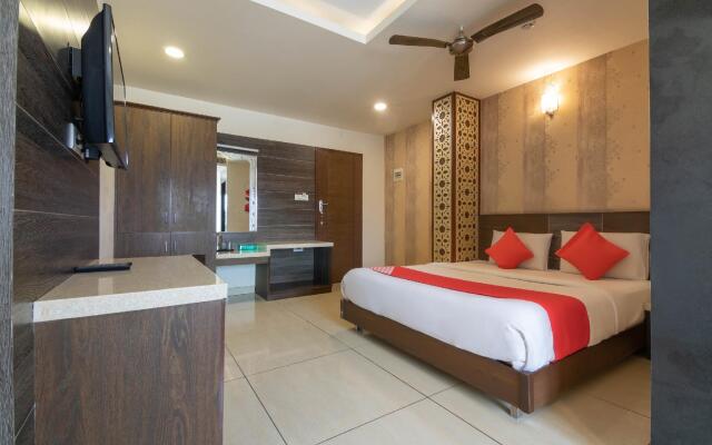 OYO 2605 Adyar Ananda Bhavan Hotel