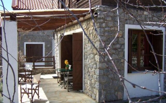 Arachova Houses