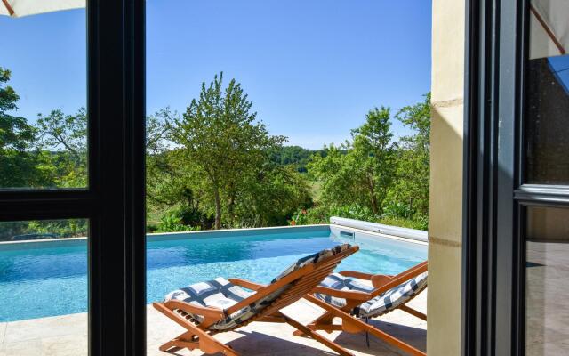 Gorgeous Mansion in Thizay With Private Swimming Pool!