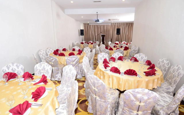 Hotel Nusa CT