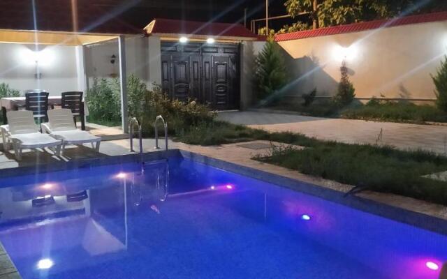 Friend's House