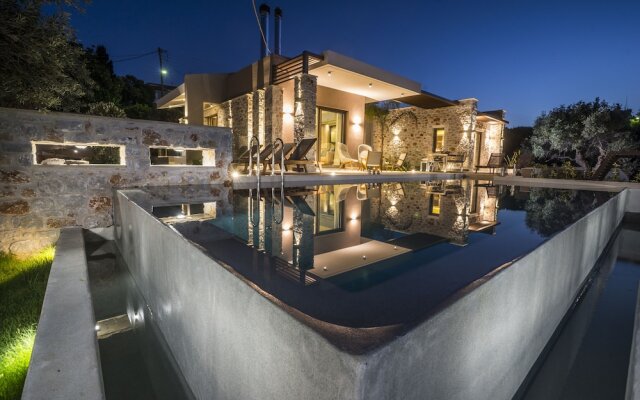 Ariadne Luxury Villa