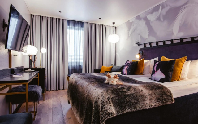 Arctic City Hotel
