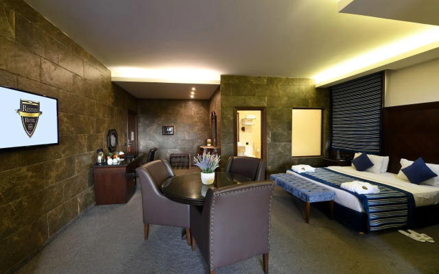 Reston Hotel