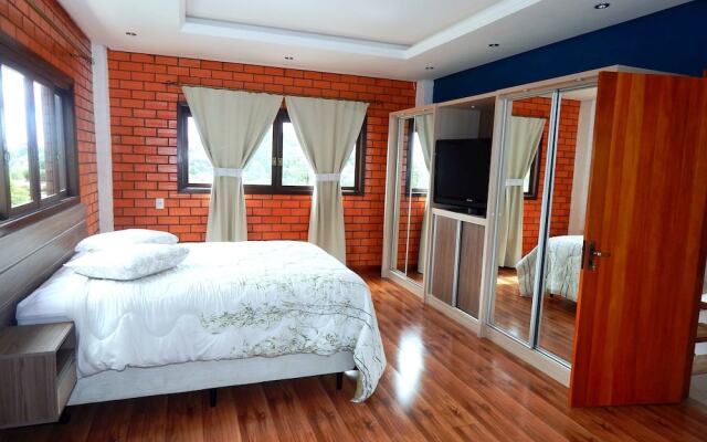 Apartamento Luxurias da Serra 01