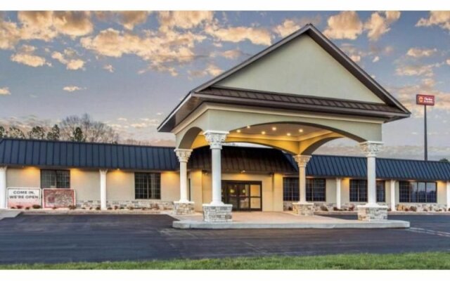 Clarion Inn & Suites Oxford East