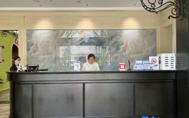 Xishuangbanna Jinghong Manzhou Hotel (Star Night Market)