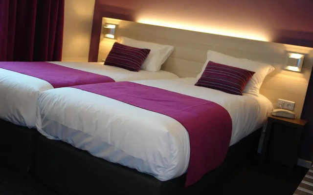 Brit Hotel Vannes-Theix