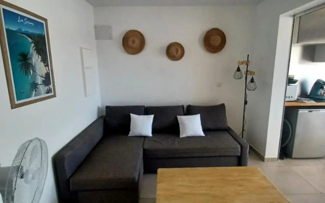 Appartement neuf a 150 metres de la mer wifi