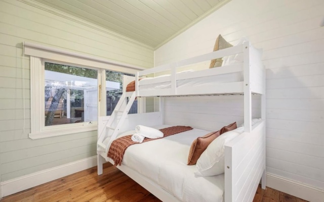 Oliver s Cottage Yarra Valley Spa and Sauna – Guest Rooms – Melbourne
