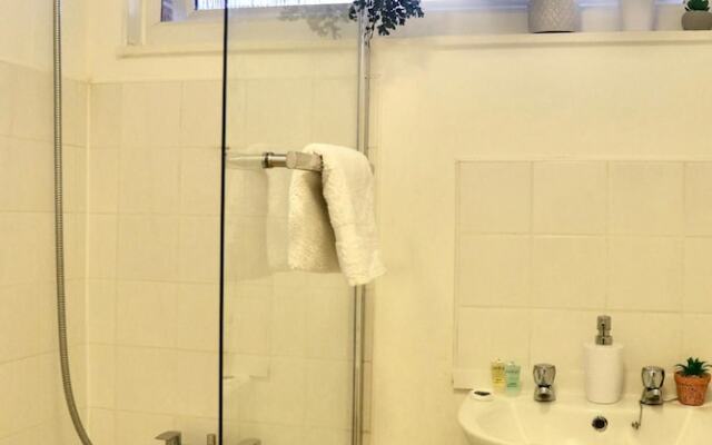Stunning 1 Bedroom Apartment in Central London