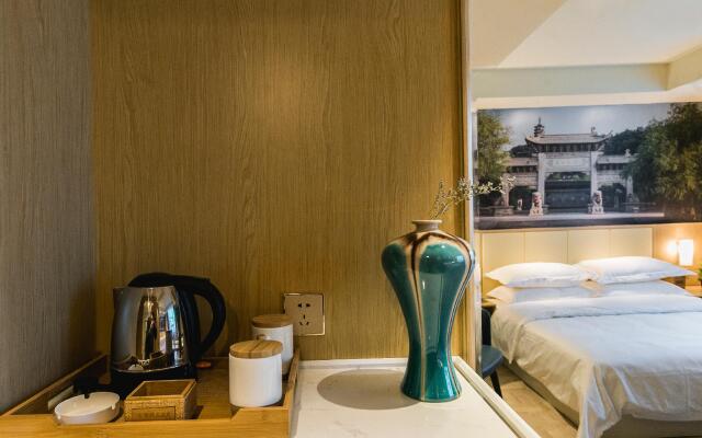 Starway Hotel Zhenjiang Railway Station