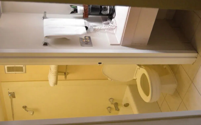 Super 8 Longview/North