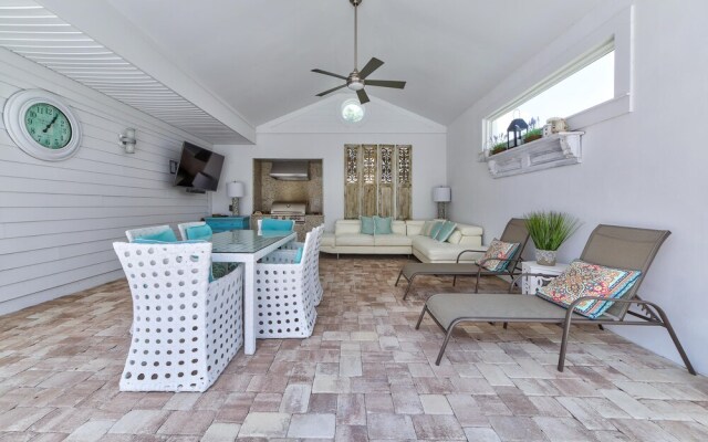 Rvh_295r Sparkling Oasis 4 Bedroom Home