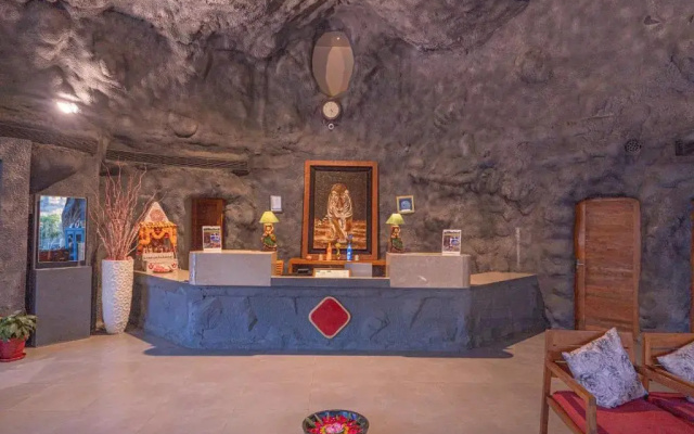 Brys Caves The Jungle Resort