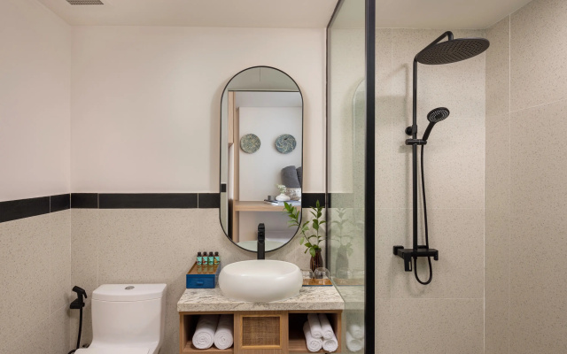 Wyndham Hoi An Royal Beachfront Resort & Villas