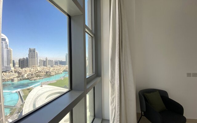 Lux BnB Standpoint Towers Burj & Fountain Views