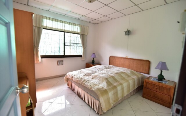 Nong Apartment Pattaya - Adults Only