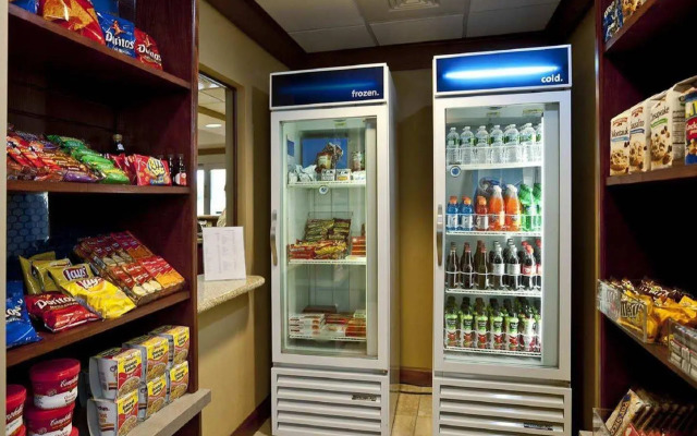 Hampton Inn & Suites Rockland
