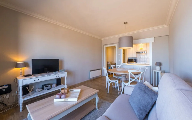 Amazing Apartment With Sea-views