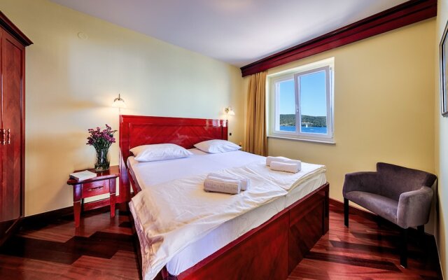 Apartments Donna with Sea View