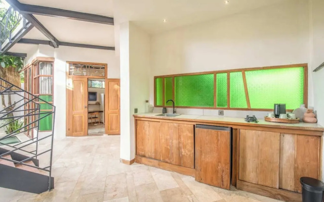 Stylish 2-br Villa With Pool, 800m Canggu Beach