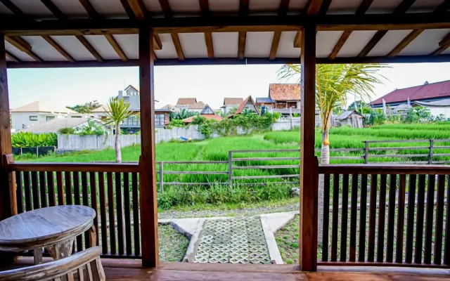 Cening Bagus Bungalows