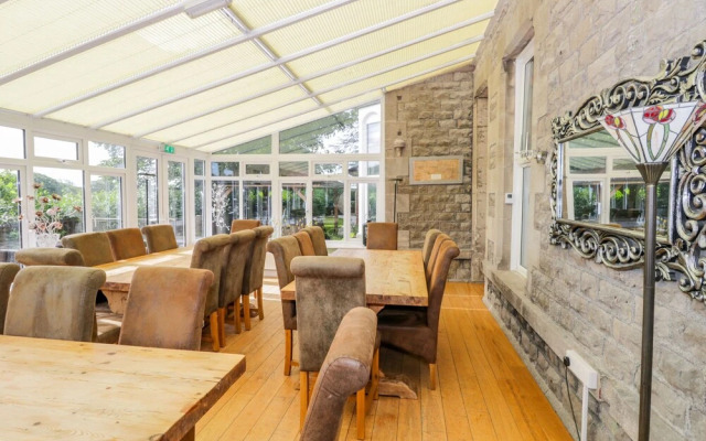 Eden Lodge