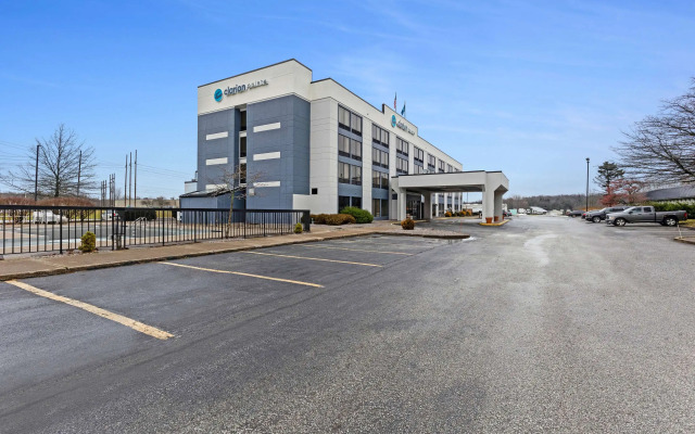 Clarion Pointe Near Erie Casino