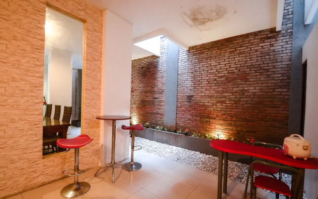 Airy Eco Syariah Gubeng Kertajaya Satu B 4 Surabaya