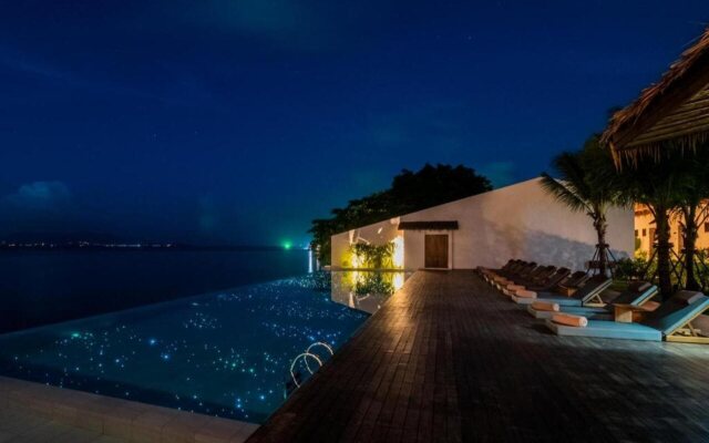 The Flow Samui Beach Resort