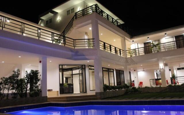 Be-ing Suites