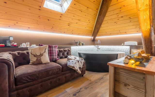 John Luxury Suites