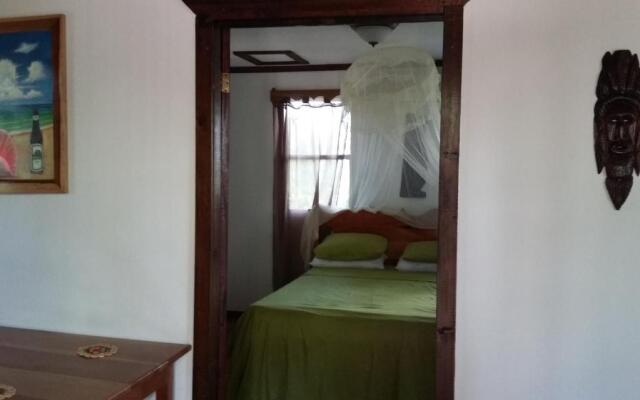 Hidden Haven - Hostel