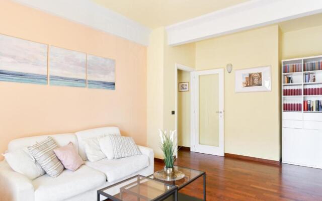 Gavinana Apartment by Mmega