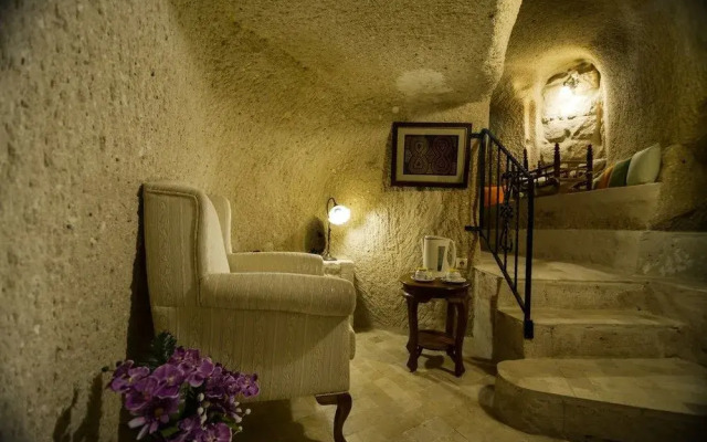 Valley Inn Cave Hotel