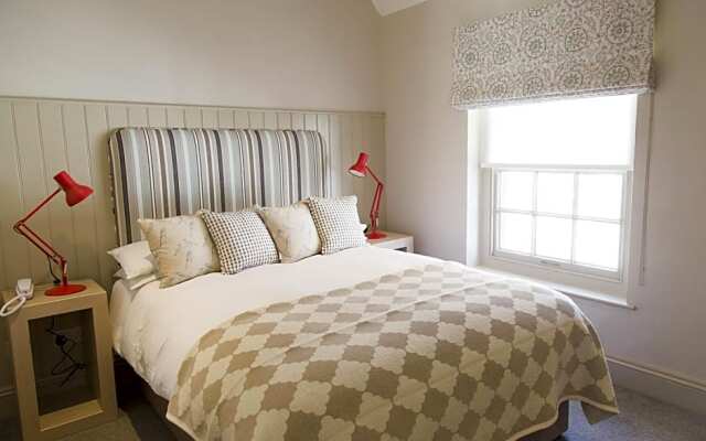 The White Horse Blakeney