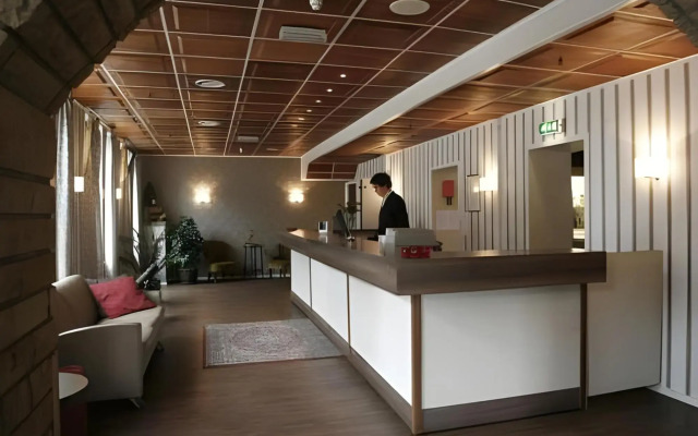Moss Hotel & Apartments