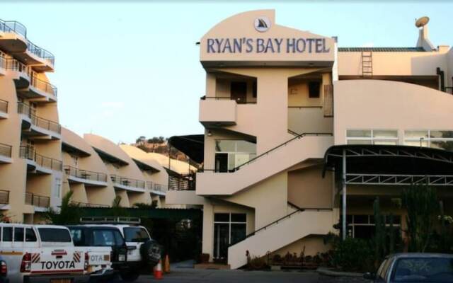 Ryan's Bay Hotel