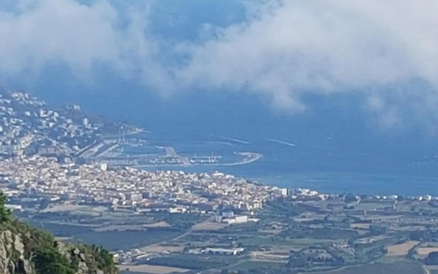 Rhodas 38