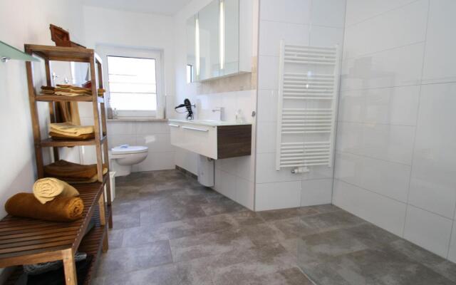 Holiday home with 2 fireplaces, Zarchlin