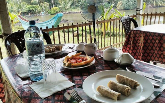 Lagoon Resort Goviyapana