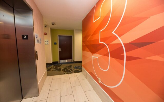 Holiday Inn Express Clinton by IHG