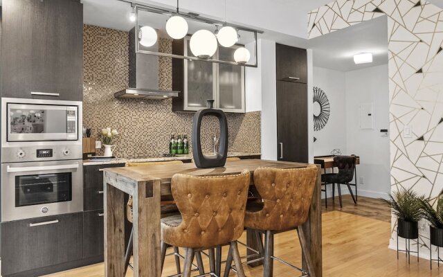 Stallion Suites Opp CN Tower & Scotiabank Arena