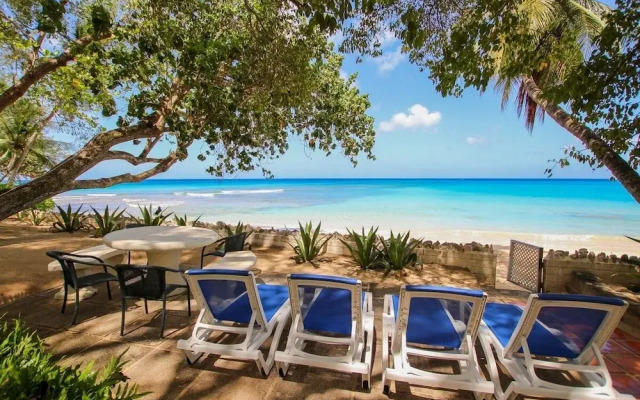Beachfront Classic 3-bed House - Whitecaps by BSL Rentals