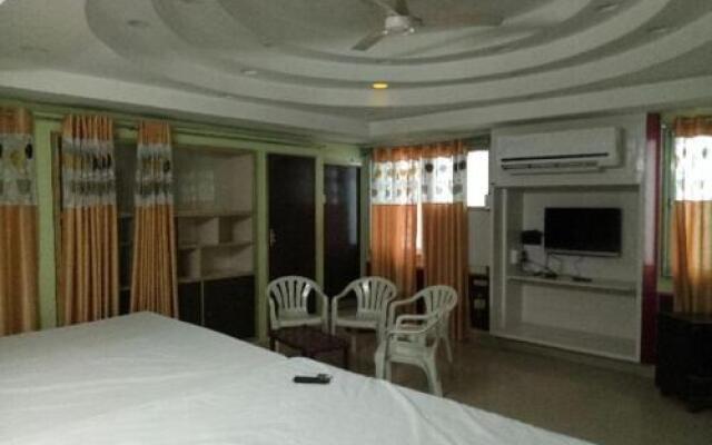 Sri Annapoorna Lodge