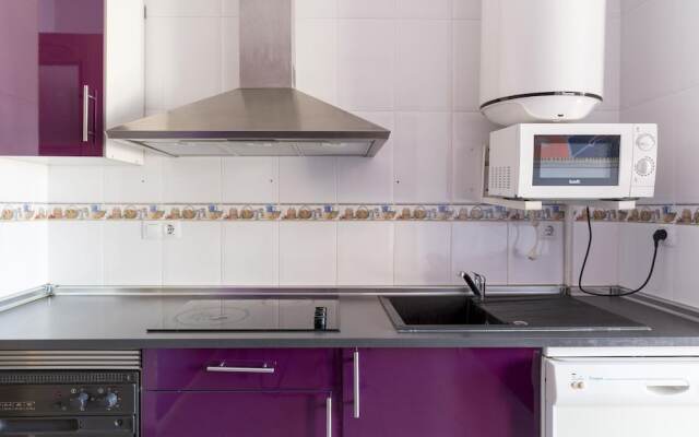 Lovely Holiday Home in Almeria near Sea Beach