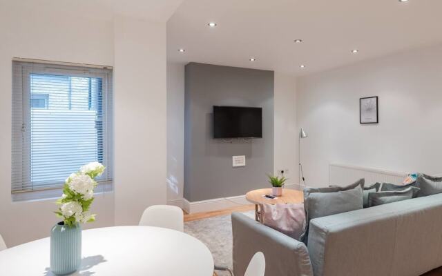 Newly Refurbished 1 Bedroom For 4 In Chelsea