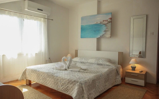 Rada - 150 m From the sea - A4