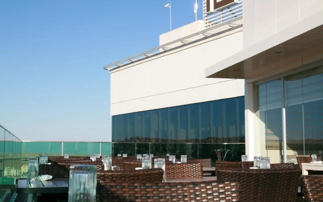 Nevali Hotel